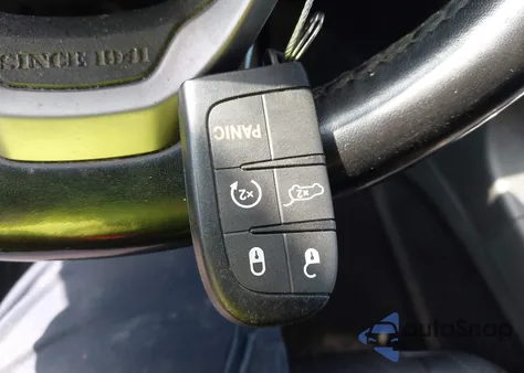 2020 Jeep Grand Cherokee Limited 4X2 from USA, damaged, VIN 1C4RJEBG4LC295196